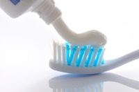 toothpaste-with-fluoride