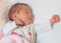 Бебе на 13 дни получи изкуствено сърце 