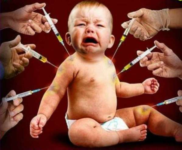 На бебета до 13 месеца се поставят 12 имунизации