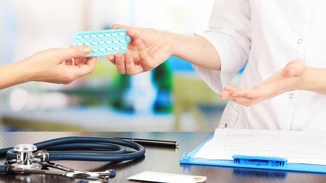 Gynecologist appoints hormone pills patient