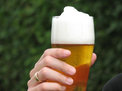 Пиенето на алкохол води до ускорено стареене на мозъка