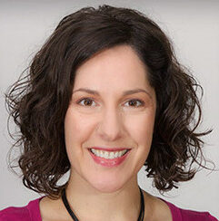 Кристин Тенекян, диетолог, работещ в Центъра за управление на начина на живот и теглото на Дюк в Дърам, Обединеното Кралство