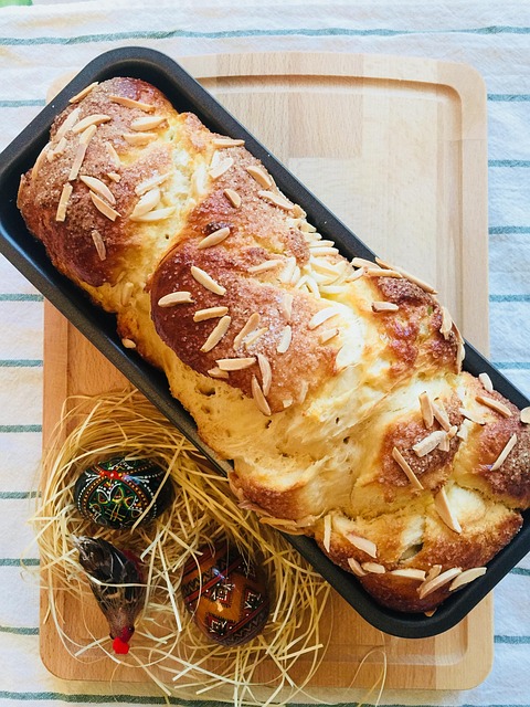 Инфаркт и диабет: Какво може да се случи, ако преядете с козунак?