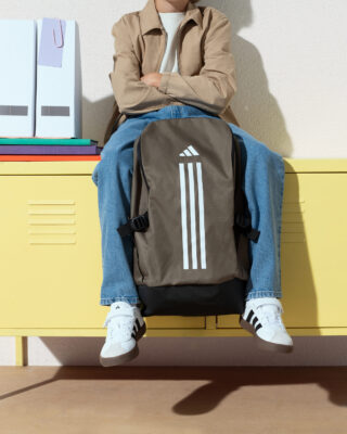 Ученическа раница – от спортна марка или с любимия ви анимационен герой? Вижте коя да изберете!